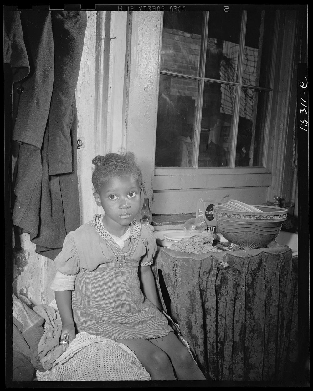 Washington, D.C. Young girl who lives near the Capitol. Sourced from the Library of Congress.