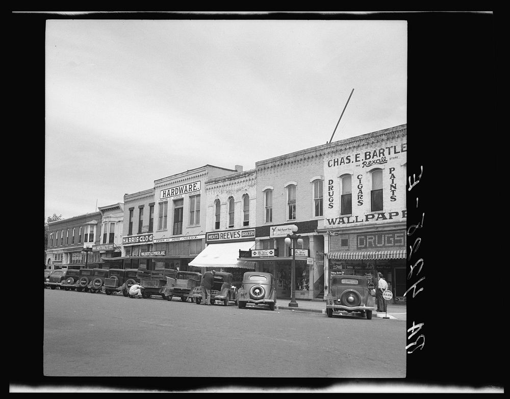 [Untitled photo, possibly related to: Columbus, Kansas]. Sourced from the Library of Congress.