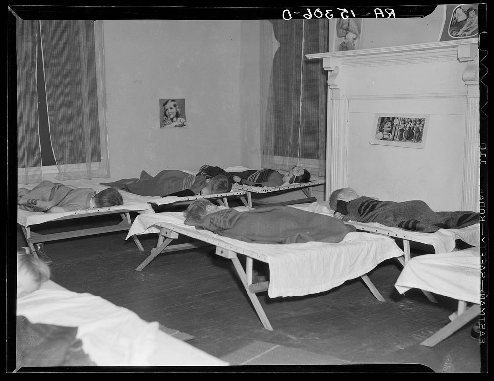 Children having mid-day nap at Westmoreland Homesteads nursery school, Pennsylvania. Sourced from the Library of Congress.