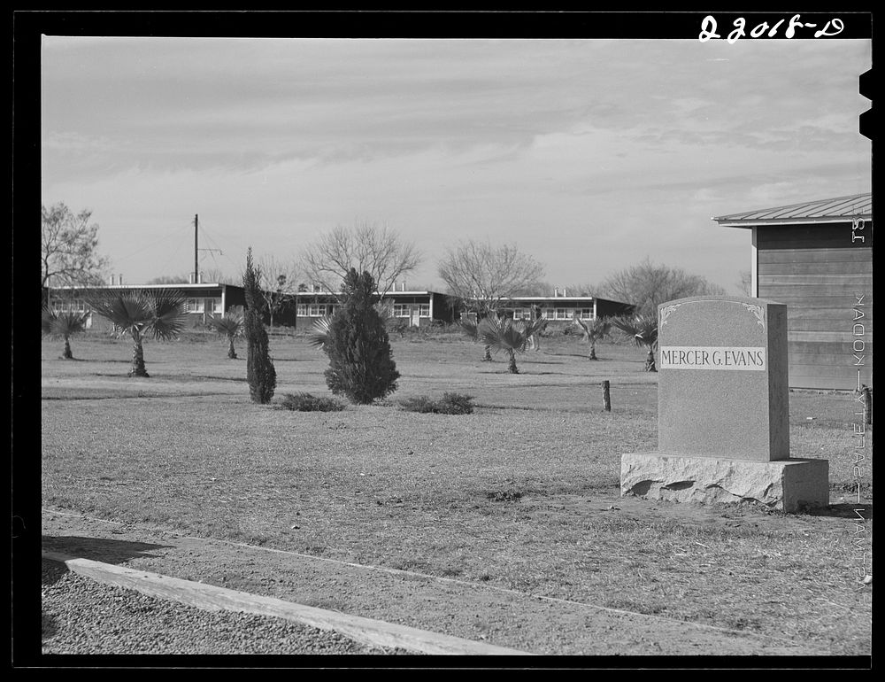 Weslaco, Texas. FSA (Farm Security Administration) camp. Monument to Mercer G. Evans, in whose honor the community is named.…