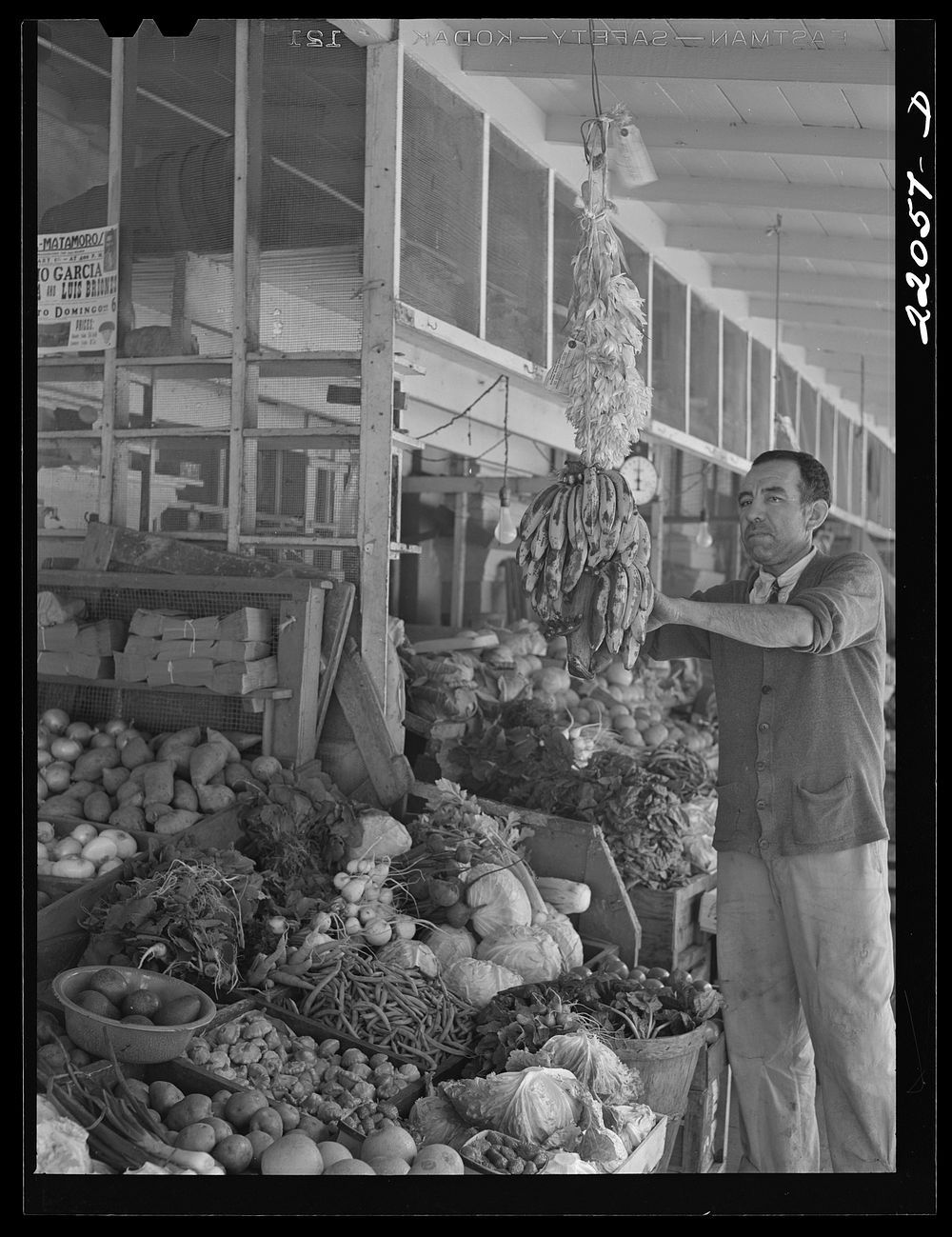 Brownsville, Texas. Mexican open air market. Sourced from the Library of Congress.