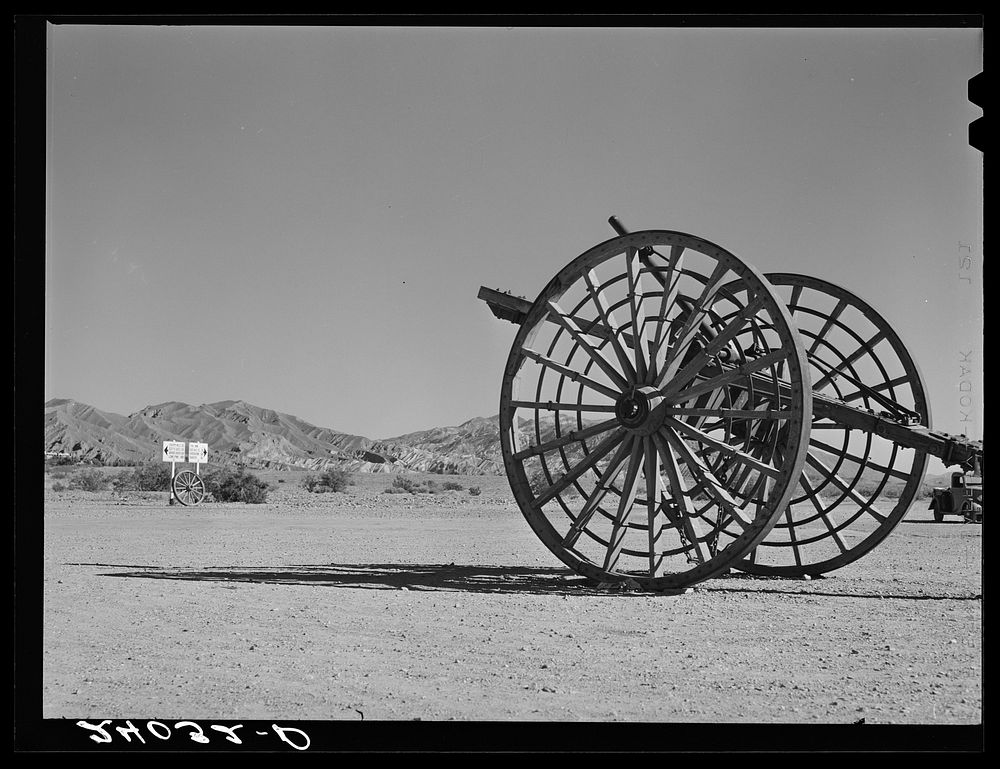 Lumber wagon. Death Valley, California. Sourced from the Library of Congress.