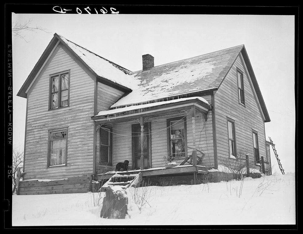House on Hugh Trumbull's farm. Oswego County, New York. Sourced from the Library of Congress.