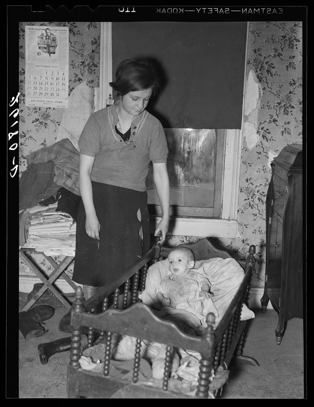 Mrs. Wallace and baby. Oswego County, New York. Sourced from the Library of Congress.
