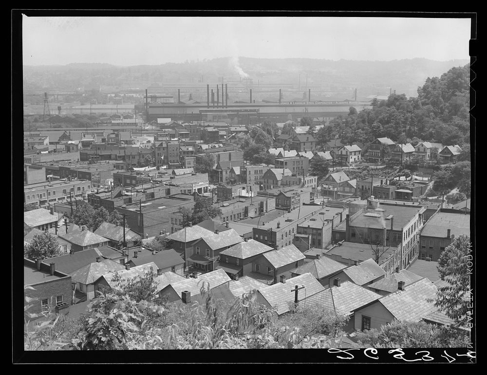 General view of Aliquippa, Pennsylvania. Sourced from the Library of Congress.