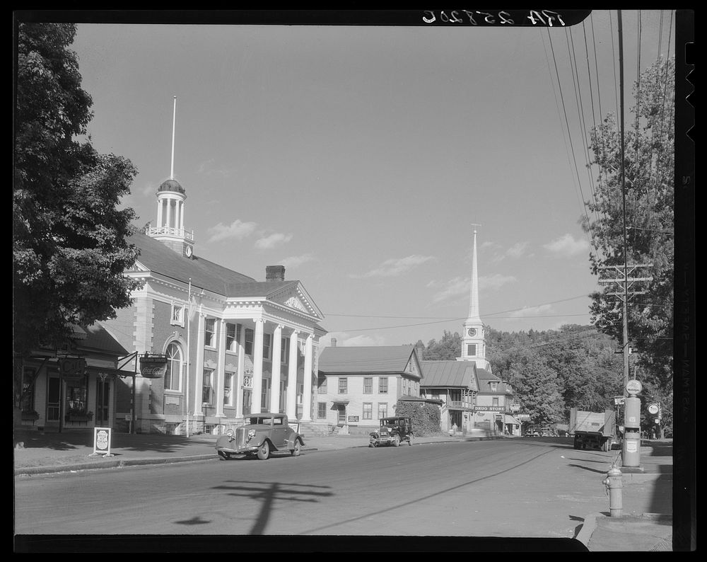 Main street. Stowe, Vermont. Sourced from the Library of Congress.