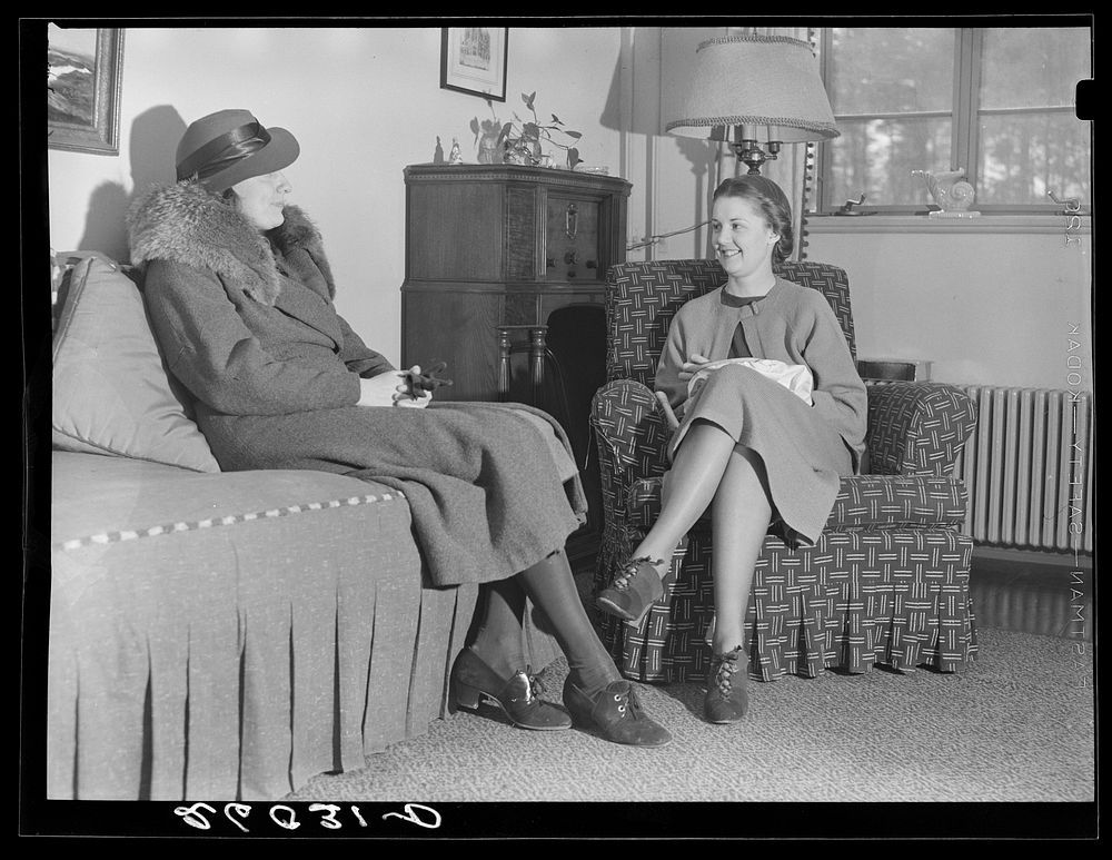 Housewives. Greenbelt, Maryland. Sourced from the Library of Congress.