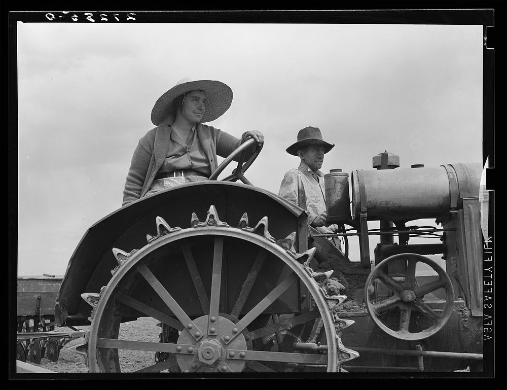 Farmer and wife. Fairfield Bench Farms, Montana. Sourced from the Library of Congress.