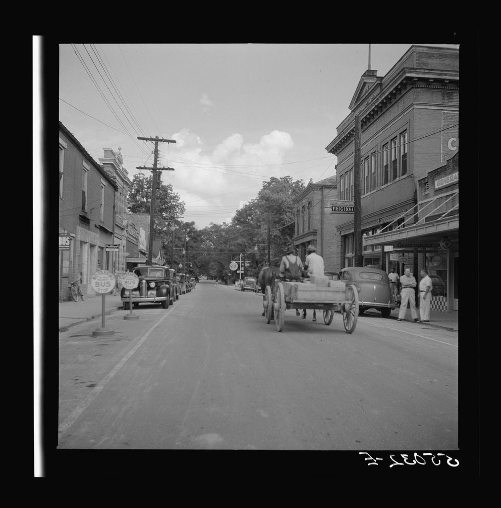 [Untitled photo, possibly related to: Port Gibson, Mississippi]. Sourced from the Library of Congress.