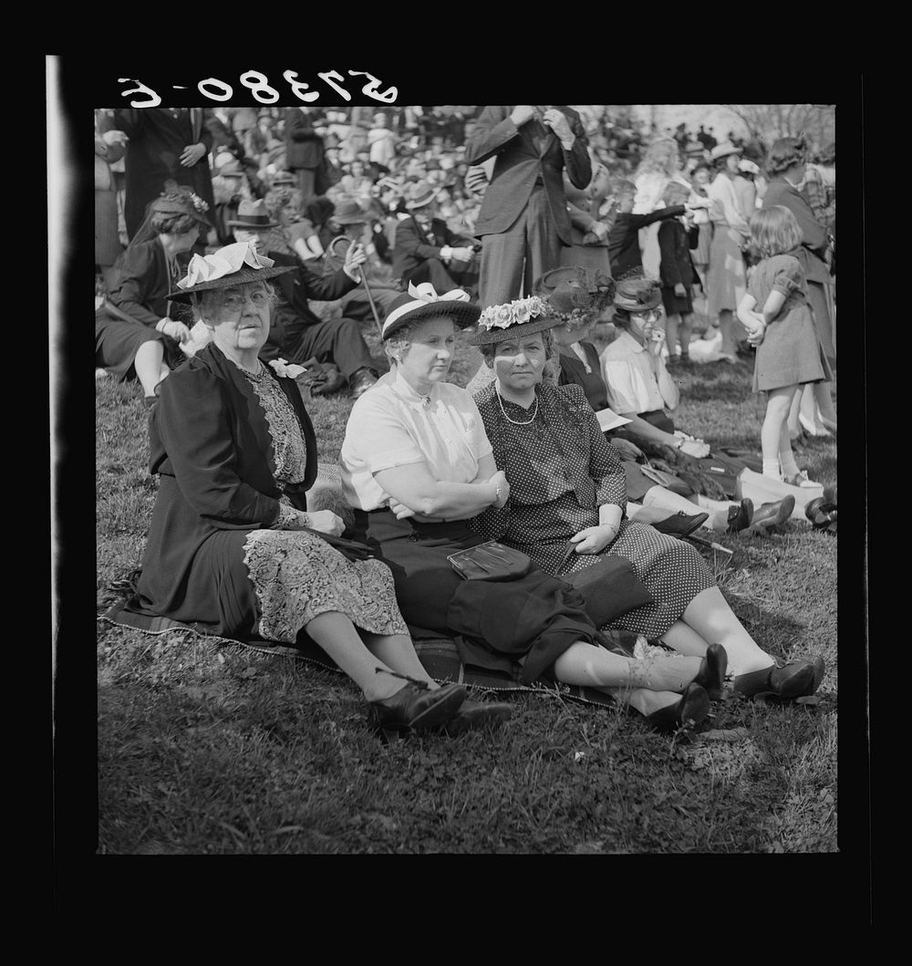 [Untitled photo, possibly related to: Spectators at the Point-to-Point Cup race of the Maryland Hunt Club. Worthington…