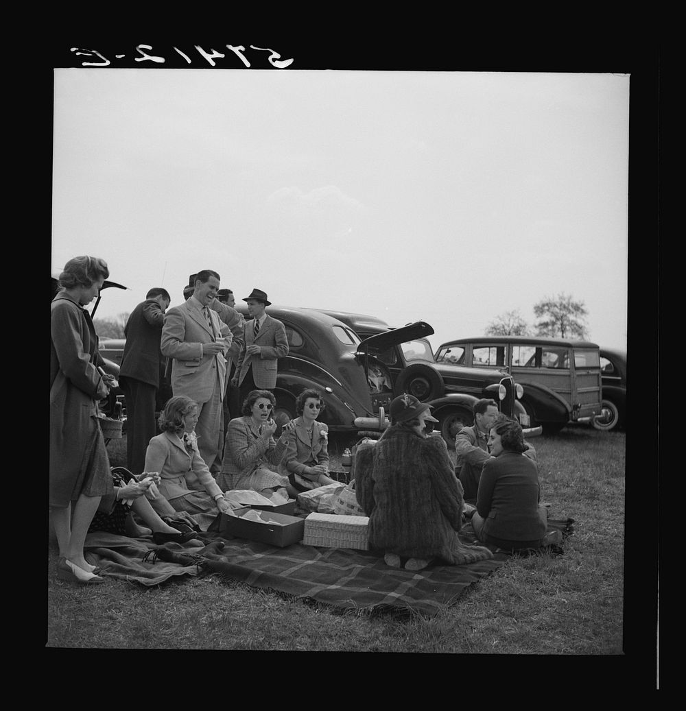 [Untitled photo, possibly related to: Spectators at the Point to Point Cup race of the Maryland Hunt Club. Worthington…