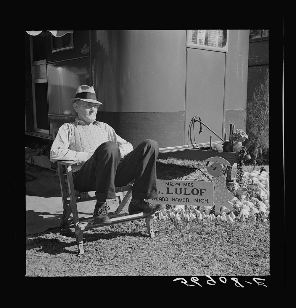 [Untitled photo, possibly related to: Guests at Sarasota trailer park. Sarasota, Florida]. Sourced from the Library of…