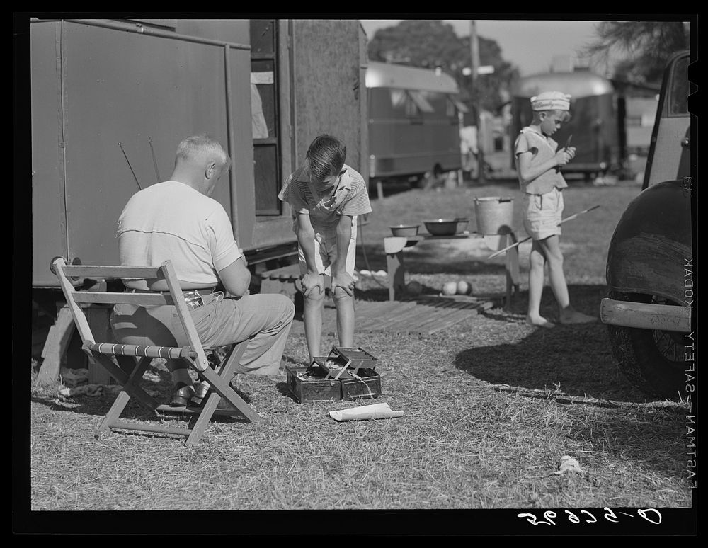 Getting ready to go fishing. Sarasota trailer park, Sarasota, Florida. Sourced from the Library of Congress.