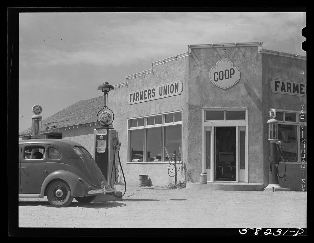 Cooperative gasoline station Grenora, North Free Photo rawpixel