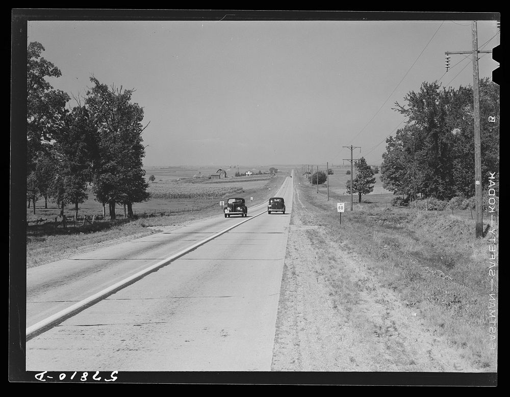 Highway near Minneapolis, Minnesota. Sourced from the Library of Congress.