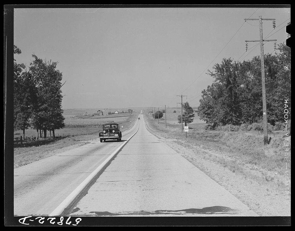 Highway near Minneapolis, Minnesota. Sourced from the Library of Congress.