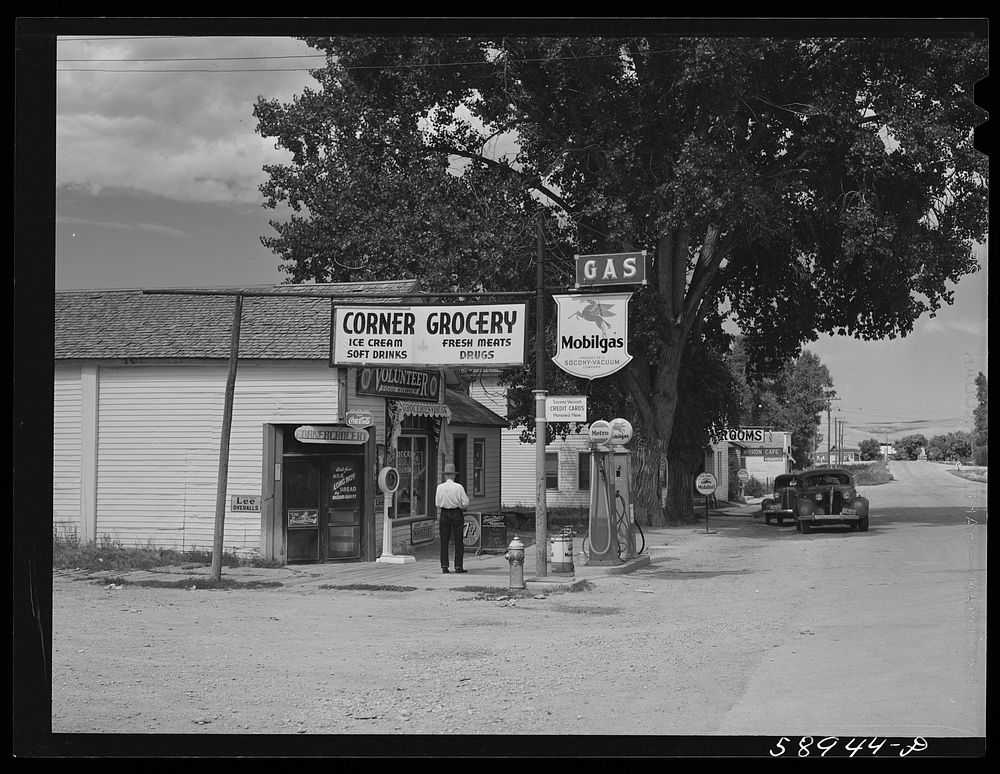 Grocery store on main street of Ranchester in Big Horn Mountains, Wyoming. Sourced from the Library of Congress.
