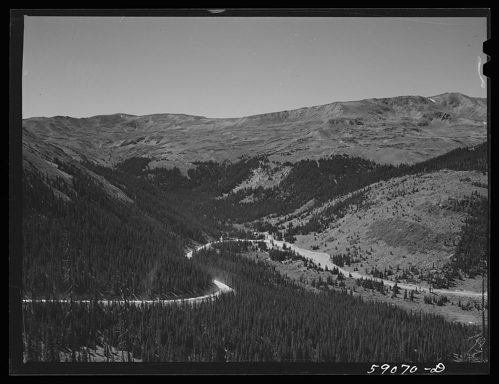 Road across Loveland Pass near Dillon, Colorado. Sourced from the Library of Congress.
