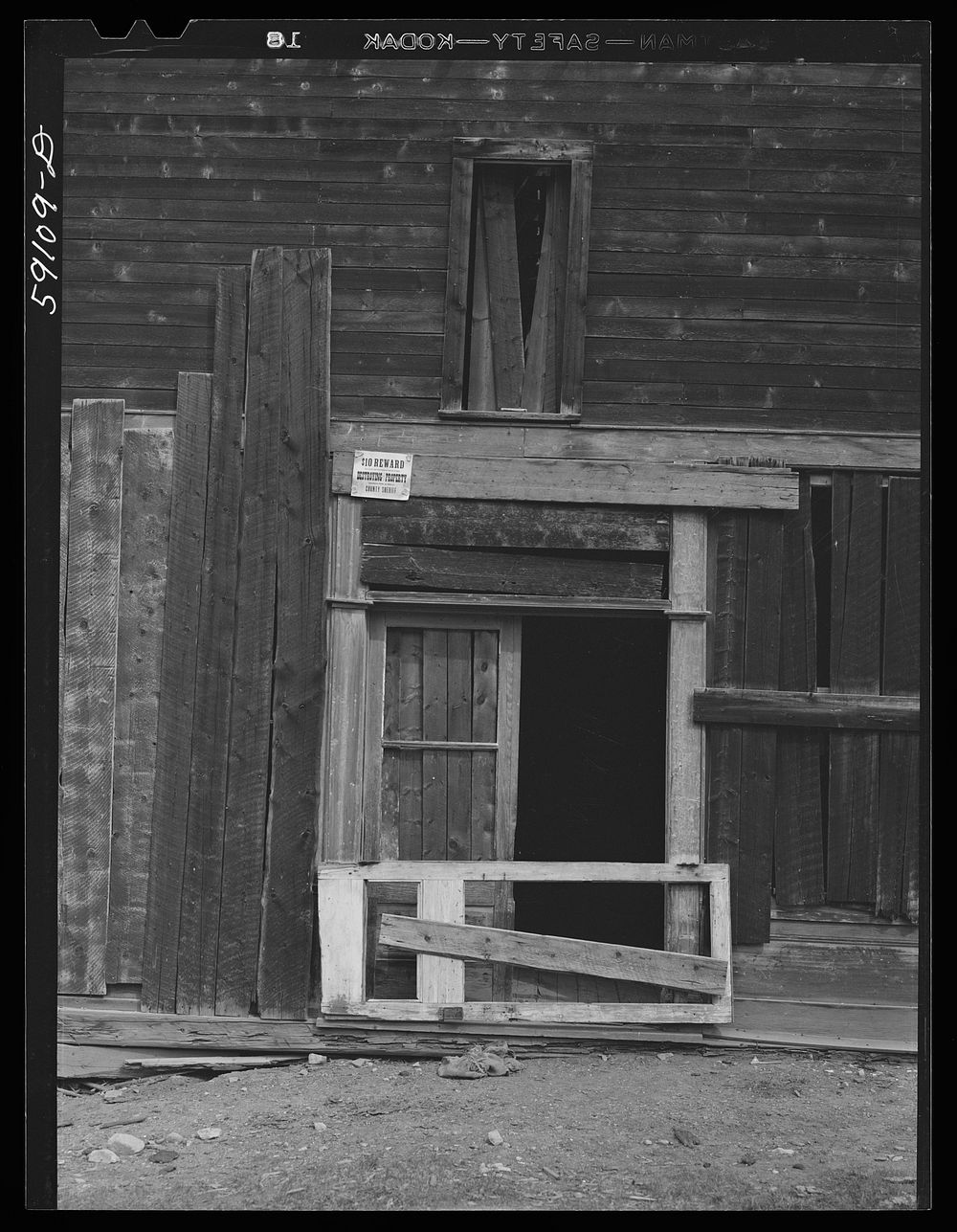[Untitled photo, possibly related to: Ghost mining town. Ashcroft, Colorado]. Sourced from the Library of Congress.