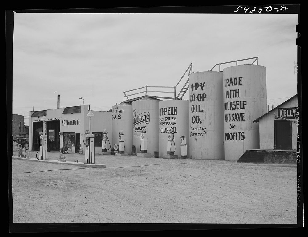 [Untitled photo, possibly related to: North Platte River Valley Cooperative oil company gas station. Scottsbluff, Nebraska].…