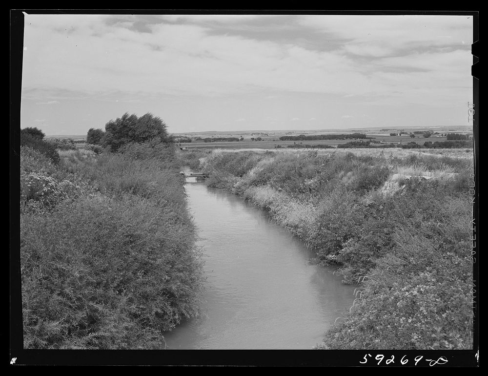 Irrigation canal, Scottsbluff, Nebraska. North Platte River Valley. Sourced from the Library of Congress.