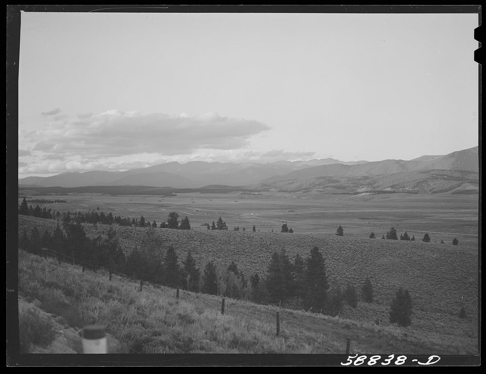 [Untitled photo, possibly related to: Ranch in the Yampa River Valley, Colorado]. Sourced from the Library of Congress.