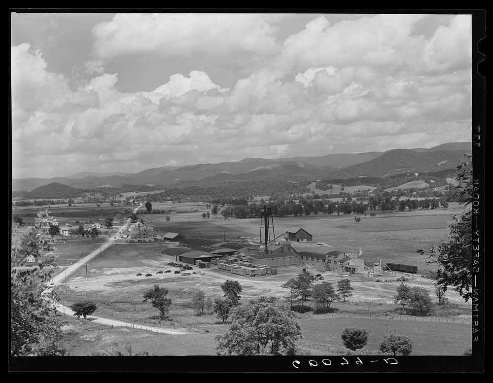 Tygart Valley Homesteads, West Virginia. Lumber plant in center foreground. Sourced from the Library of Congress.