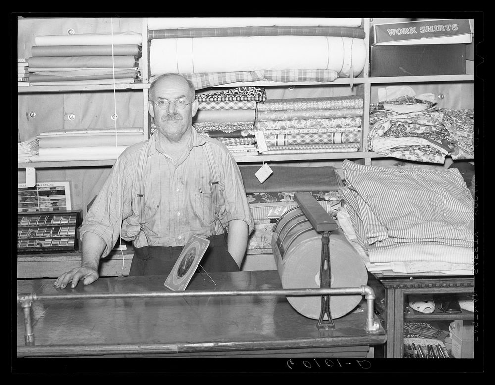 General storekeeper. Valley Bend, West Virginia. Sourced from the Library of Congress.