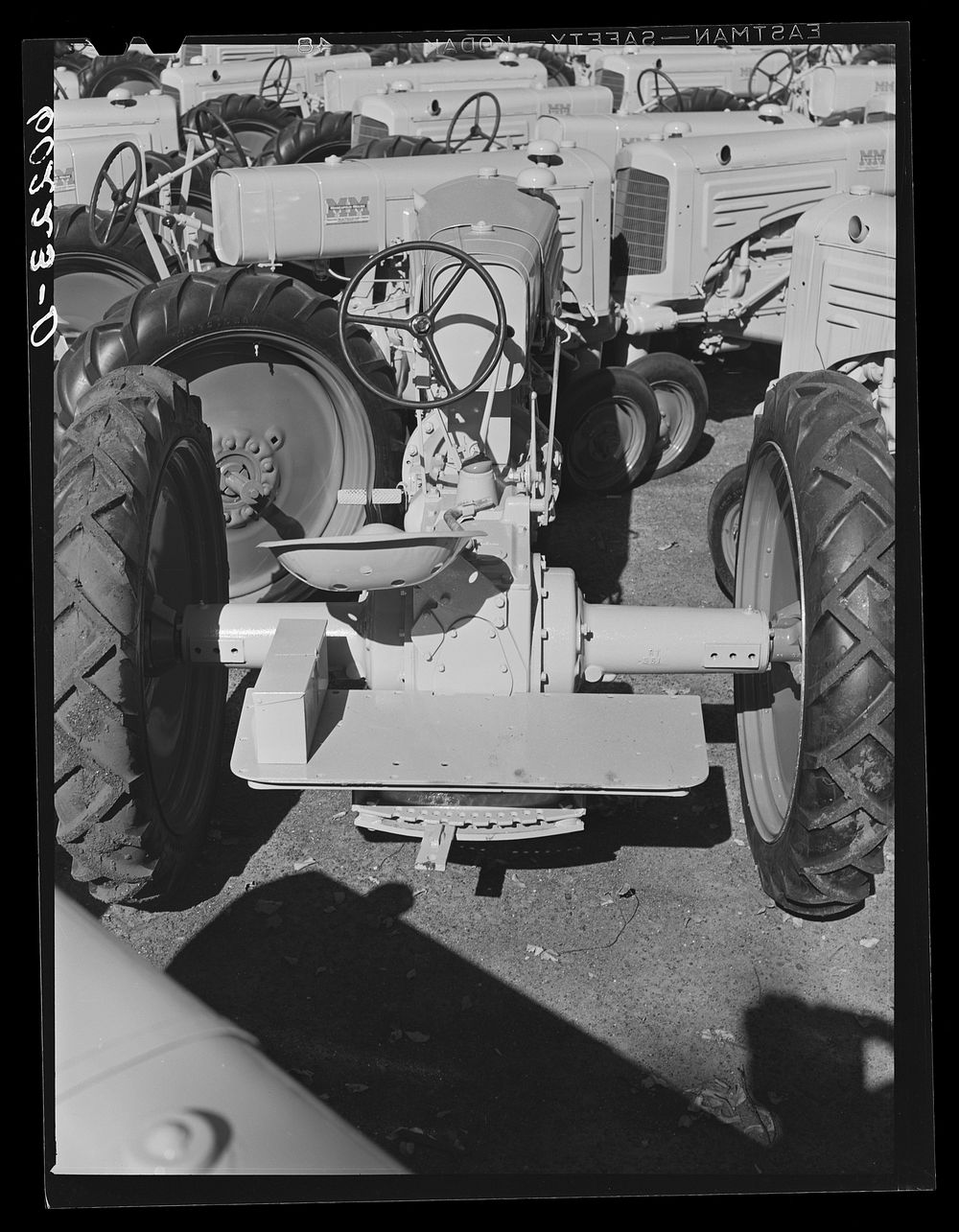 [Untitled photo, possibly related to: Minneapolis-Moline Company, manufacturors of tractors. Minneapolis, Minnesota].…