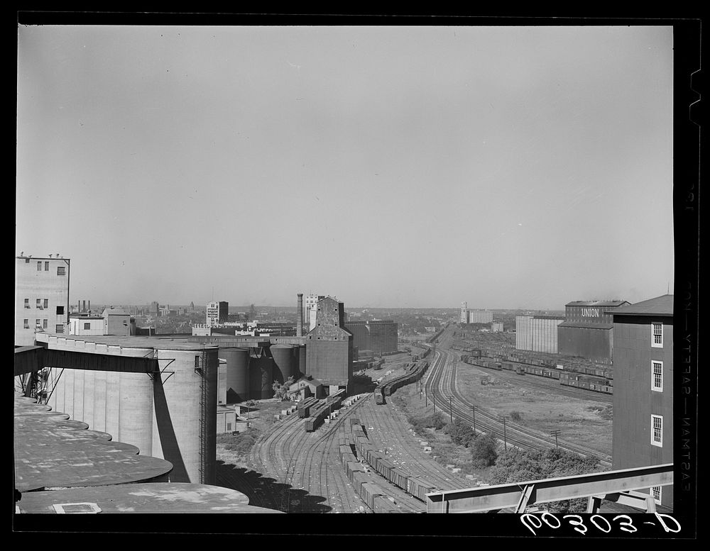 [Untitled photo, possibly related to: Mill and elevator district. Minneapolis, Minnesota]. Sourced from the Library of…