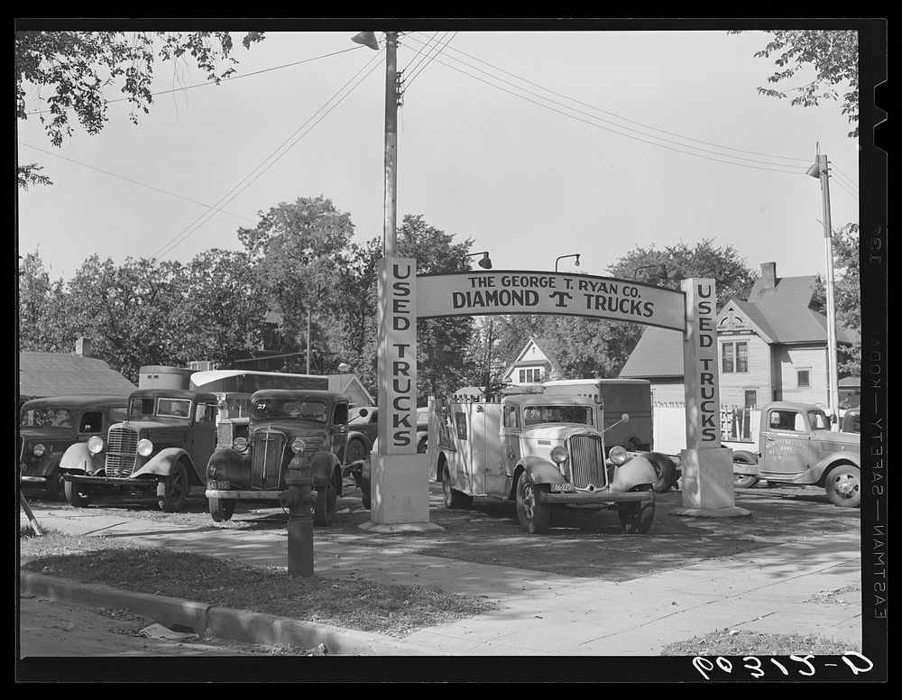 Used truck lot. Minneapolis, Minnesota. Sourced from the Library of Congress.
