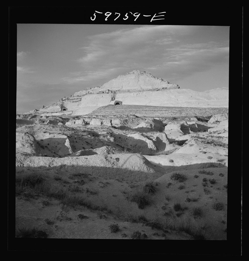 [Untitled photo, possibly related to: Scottsbluff and the old Oregon Trail, Nebraska]. Sourced from the Library of Congress.