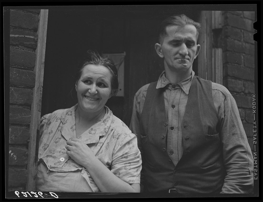 Unemployed steelworker and wife. Ambridge, Pennsylvania. Sourced from the Library of Congress.