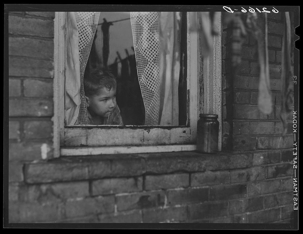 Child of steelworker. Ambridge, Pennsylvania. Sourced from the Library of Congress.