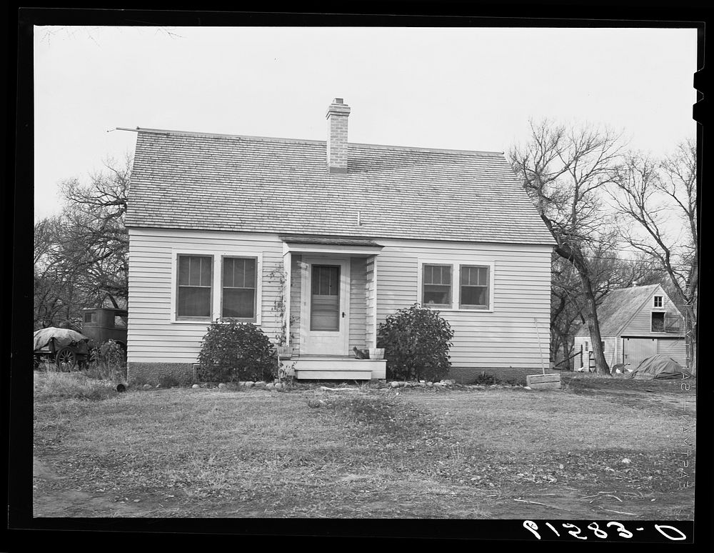 Farmhouse. Burlington project, North Dakota. Sourced from the Library of Congress.