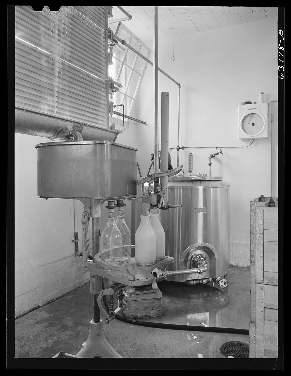 Pasteurizing and bottling plant. Greendale, Wisconsin. Sourced from the Library of Congress.