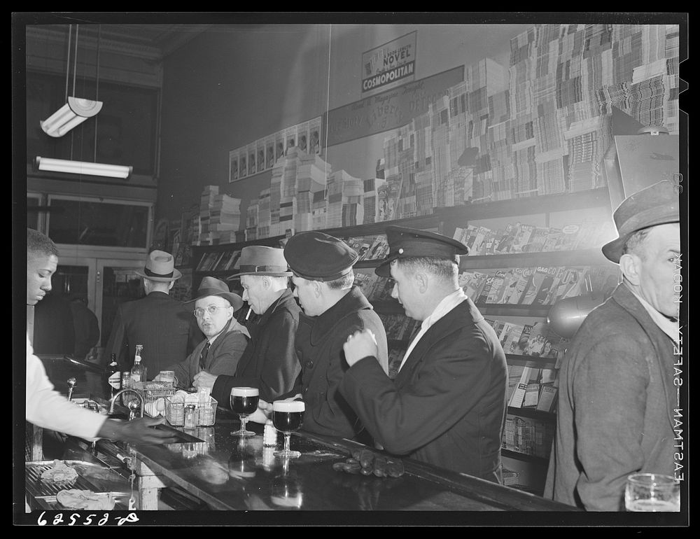 Bar. Norfolk, Virginia. Sourced from the Library of Congress.