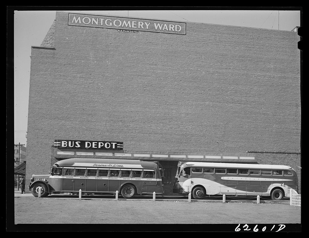 Bus depot. Newport News, Virginia. Sourced from the Library of Congress.
