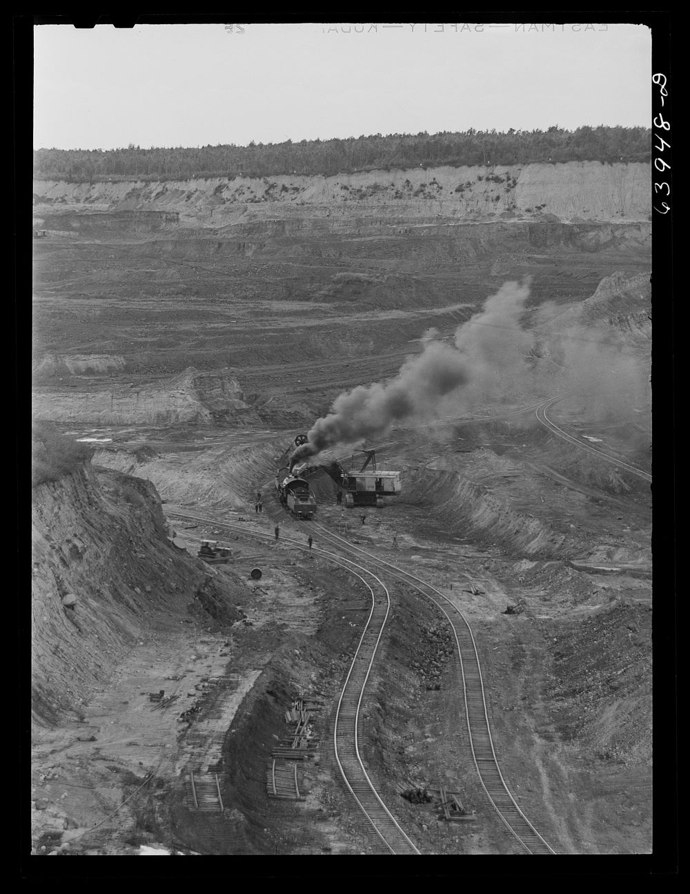 [Untitled photo, possibly related to: World's largest open pit iron mine, Hull-Rust-Mahoning, near Hibbing, Minnesota].…