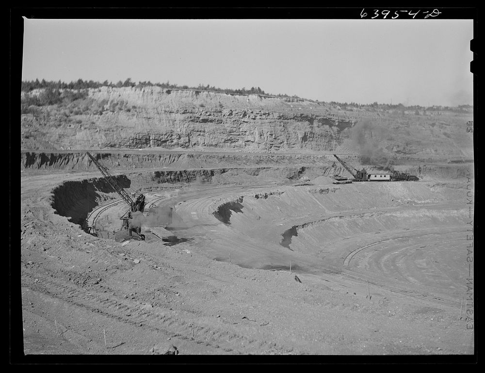 Mahoning Pit. Hibbing, Minnesota. Sourced 