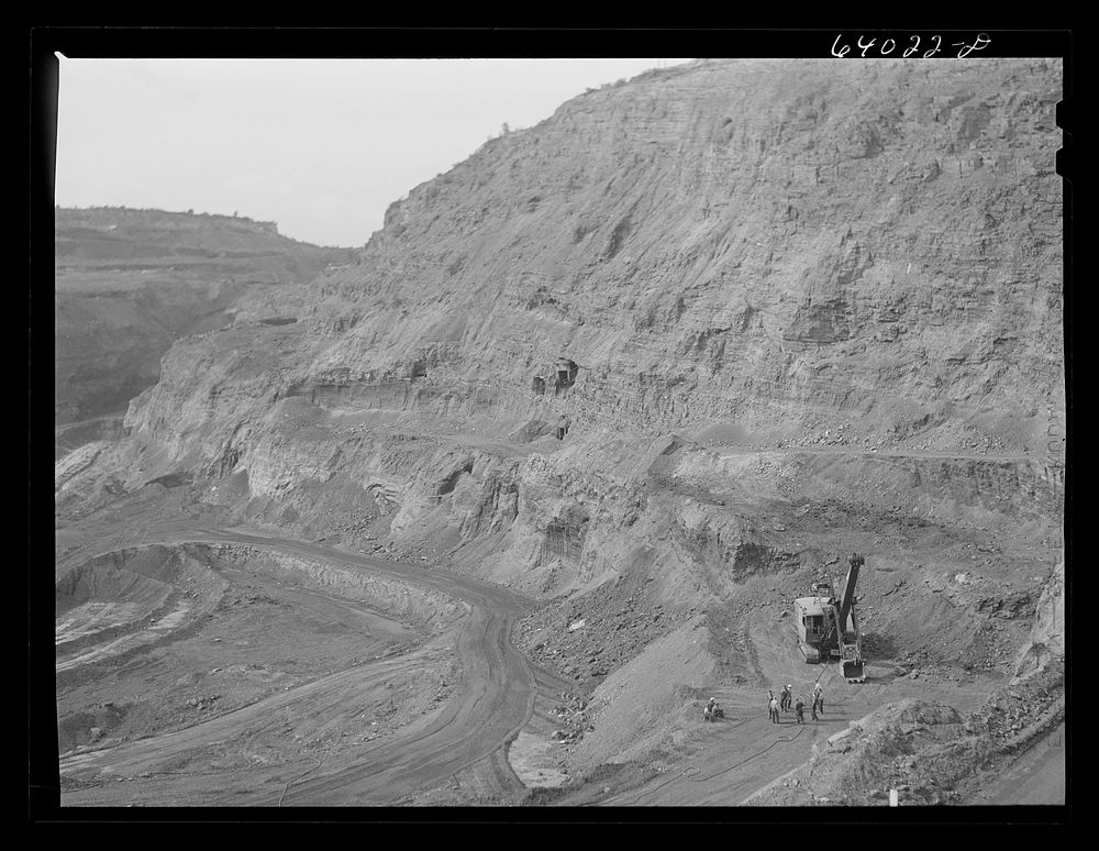 Albany mine. Hibbing, Minnesota. Sourced from the Library of Congress.