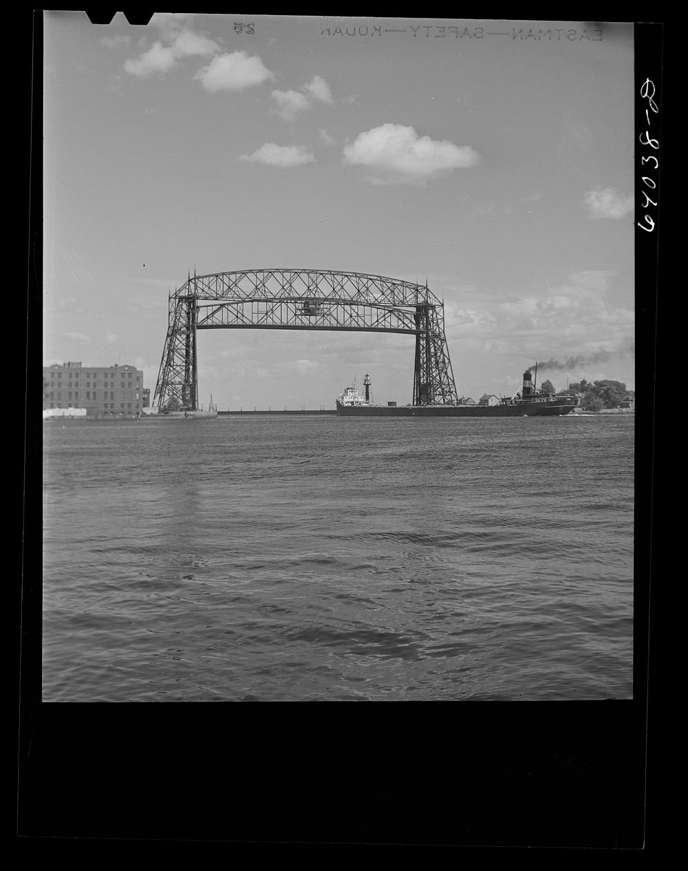 Aerial bridge. Duluth, Minnesota. Sourced from the Library of Congress.