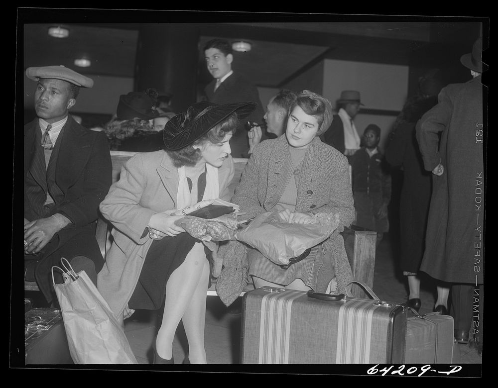 Washington, D.C. Greyhound bus terminal on the day before Christmas. Waiting room. Sourced from the Library of Congress.