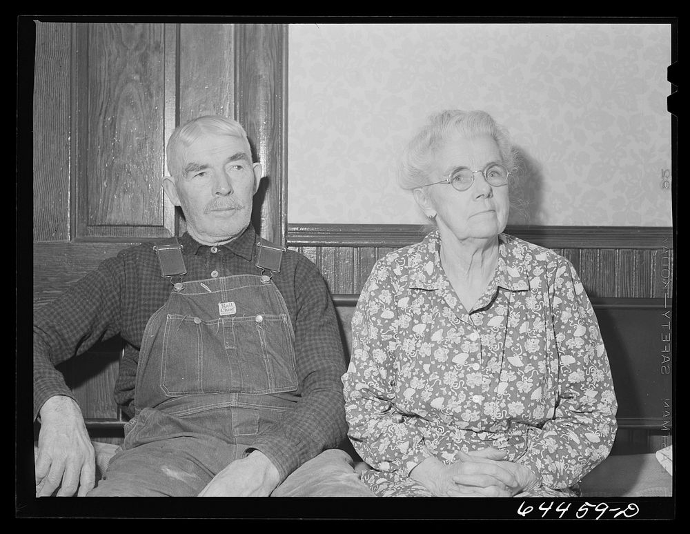 Meeker County, Minnesota. Mr. and Mrs. McRaith. Sourced from the Library of Congress.