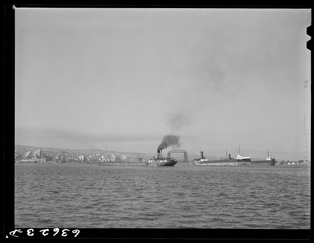 Great Lakes boat entering port of Duluth, Minnesota. Sourced from the Library of Congress.