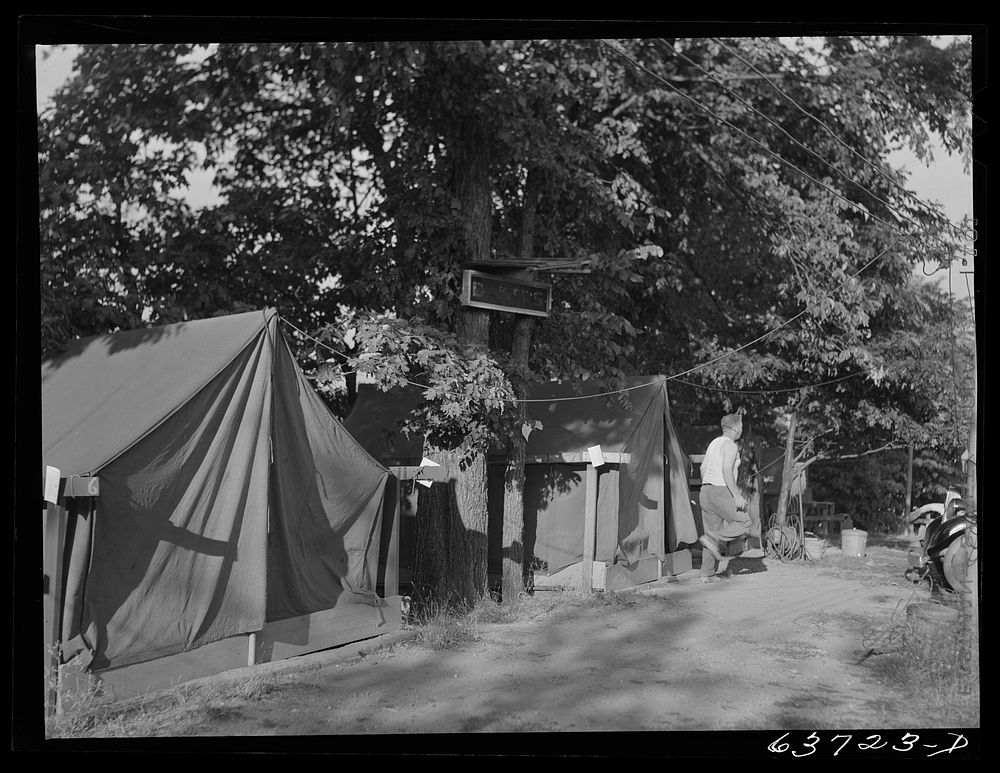 Tents which rent for five dollars a week to defense workers at Edgewater Park near the Ford bomber plant at Ypsilanti…
