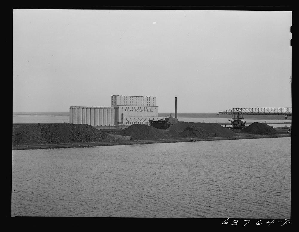 Grain elevators and coal docks. Allouez, Wisconsin. Sourced from the Library of Congress.