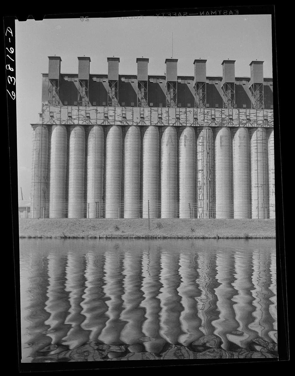 Grain elevator. Superior, Wisconsin. Sourced from the Library of Congress.