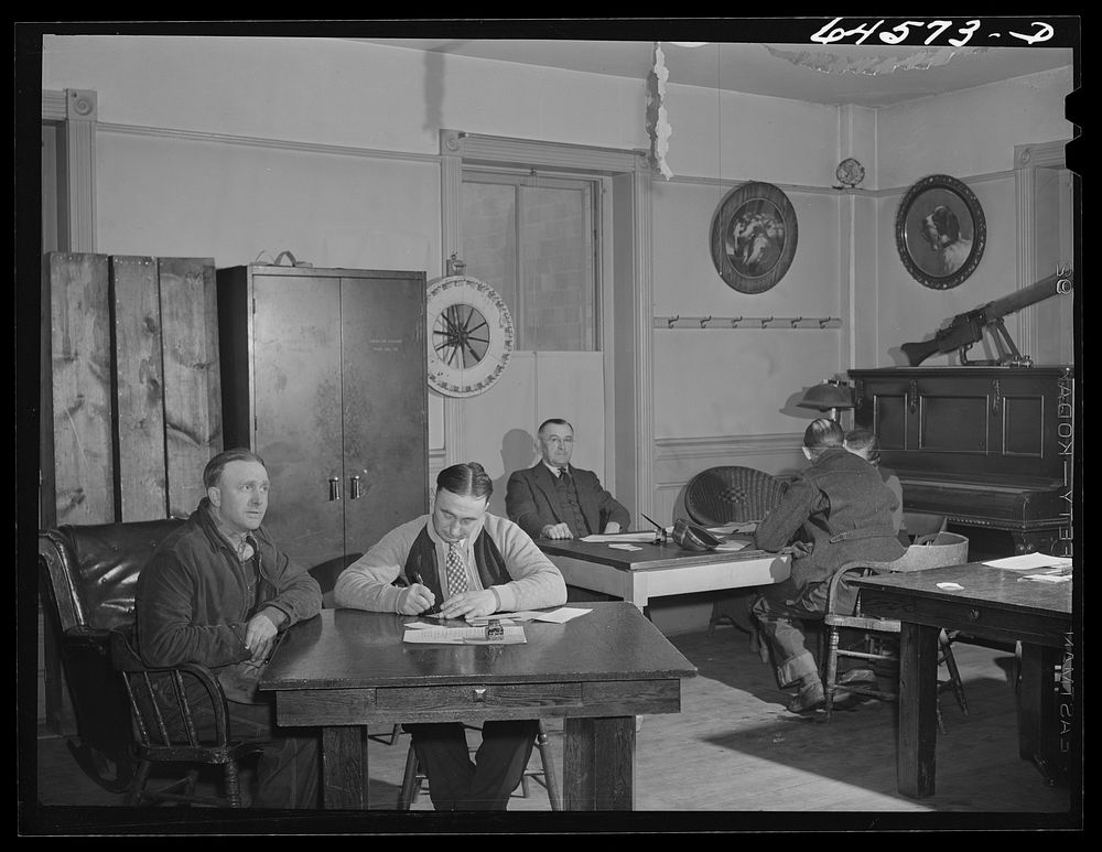 [Untitled photo, possibly related to: Glencoe, Minnesota. Selective Service registration for men twenty to forty-four not…