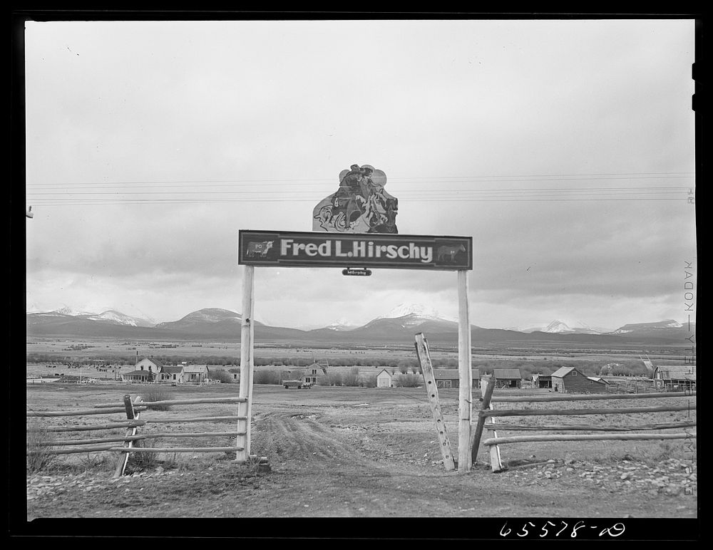 Big Hole Basin, Montana. Entrance to ranch. Sourced from the Library of Congress.